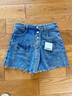Women's Blue Denim Button-Front Jean Shorts/Skort